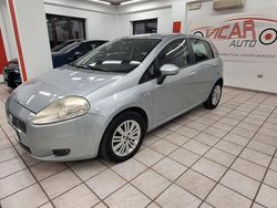 Grigio Usata 2007 Fiat Grande Punto Dynamic Due volumi | 3900 € (Molto cara)