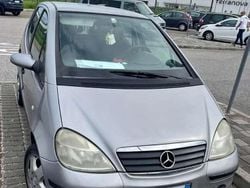 Usata 1999 Mercedes A160 Classic Tre volumi | 500 €