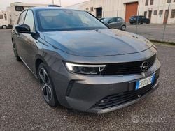 Grigio Usata 2023 Opel Astra Elegance Tre volumi | 17.500 € (Ottimo prezzo)