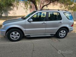 Grigio Usata 2002 Mercedes ML320 SUV | 3000 €