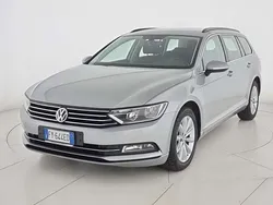 Grigio Usata 2019 VW Passat Business Station wagon | 17.900 € (Buon prezzo)