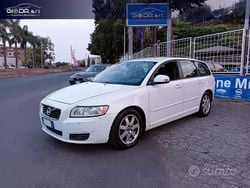 Bianco Usata 2011 Volvo V50 Kinetic Station wagon | 4500 €
