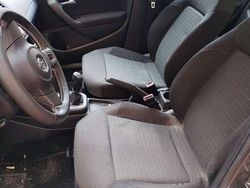 Usata 2011 VW Polo Tre volumi | 6000 € (Buon prezzo)