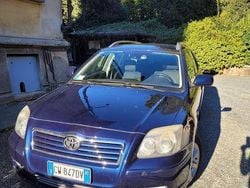Usata 2005 Toyota Avensis Station wagon | 2300 € (Cara)