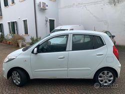 Bianco Usata 2013 Hyundai i10 Due volumi | 5000 €