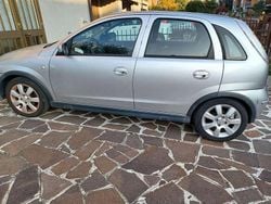 Usata 2006 Opel Corsa Cosmo Tre volumi | 1950 € (Ottimo prezzo)
