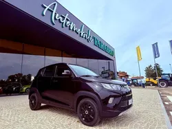 Nero Usata 2022 Mahindra KUV100 Due volumi | 11.900 €