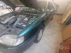 Usata 1995 Renault Safrane Due volumi | 2750 €