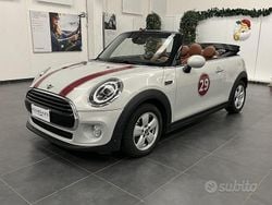 Argento Usata 2018 Mini Cooper D Cabriolet Cabrio | 18.900 € (Cara)