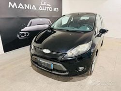 Nero Usata 2011 Ford Fiesta Tre volumi | 2990 € (Super prezzo)