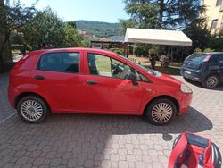 Rosso Usata 2007 Fiat Grande Punto Due volumi | 850 € (Super prezzo)