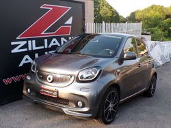 Grigio Usata 2016 Smart ForFour Brabus Xclusive Due volumi | 18.700 € (Molto cara)