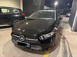Nero Usata 2019 Mercedes A180 Tre volumi | 23.000 € (Cara)