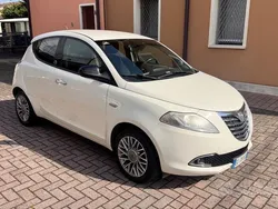 Bianco Usata 2012 Lancia Ypsilon Silver Due volumi | 5500 € (Buon prezzo)