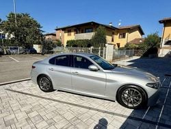 Usata 2016 Alfa Romeo Giulia Super Tre volumi | 17.500 € (Buon prezzo)