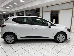 Bianco Usata 2015 Renault Clio IV Tre volumi | 5800 € (Buon prezzo)