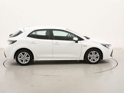 Usata 2021 Toyota Corolla Hybrid Business Edition Tre volumi | 16.990 € (Buon prezzo)