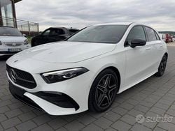 Bianco Usata 2025 Mercedes A180 AMG line Tre volumi | 32.990 € (Ottimo prezzo)