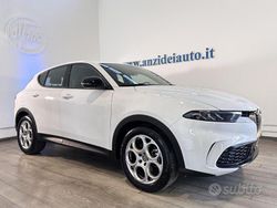 Bianco pastello Usata 2023 Alfa Romeo Tonale Super SUV | 26.490 € (Ottimo prezzo)