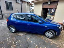 Usata 2023 Dacia Sandero Due volumi | 15.000 €