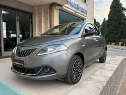 Grigio scuro Usata 2023 Lancia Ypsilon Gold Due volumi | 12.299 € (Buon prezzo)