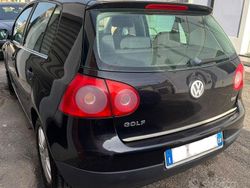 Nero Usata 2004 VW Golf V Comfortline Tre volumi | 2500 € (Molto cara)