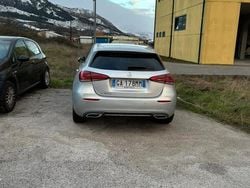 Grigio Usata 2020 Mercedes A180 Due volumi | 21.500 € (Buon prezzo)