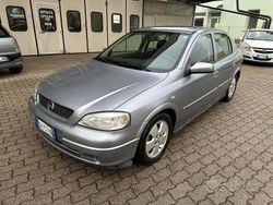 Grigio Usata 2003 Opel Astra Njoy Tre volumi | 1990 € (Buon prezzo)
