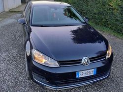Nero Usata 2013 VW Golf VII Comfortline Tre volumi | 10.900 € (Buon prezzo)