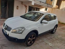 Bianco Usata 2010 Nissan Qashqai SUV | 3600 €