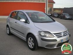 Argento Usata 2005 VW Golf Plus Comfortline Monovolume | 3500 € (Buon prezzo)
