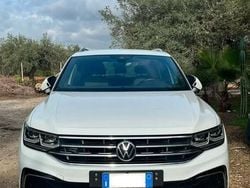 Bianco Usata 2020 VW Tiguan R-line SUV | 28.500 € (Cara)