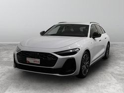 Bianco ghiaccio metallizzato Nuova 2025 Audi A5 Sportback S-Line Due volumi | 56.800 € (Super prezzo)