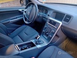 Nero Usata 2018 Volvo V60 Station wagon | 15.000 € (Cara)