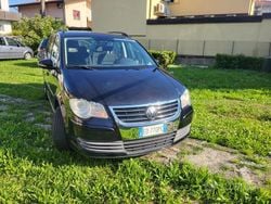Nero Usata 2010 VW Touran Monovolume | 4700 € (Buon prezzo)