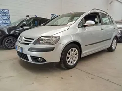 Argento Usata 2007 VW Golf Plus Comfortline Monovolume | 3900 € (Buon prezzo)