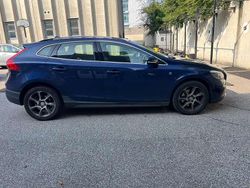 Blu/azzurro Usata 2015 Volvo V40 CC Station wagon | 14.500 €