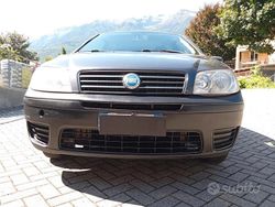 Grigio Usata 2004 Fiat Punto Due volumi | 2200 € (Buon prezzo)