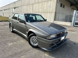 Argento Usata 1989 Alfa Romeo 75 Tre volumi | 22.000 €