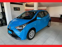 Blu Usata 2019 Toyota Aygo Business Edition Due volumi | 11.300 € (Buon prezzo)