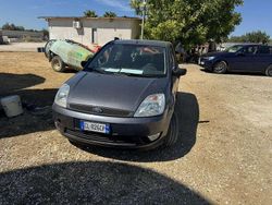 Nero Usata 2004 Ford Fiesta Due volumi | 4190 € (Molto cara)
