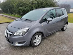 Grigio Usata 2017 Opel Meriva Monovolume | 5590 € (Buon prezzo)