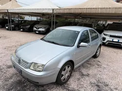 Argento Usata 2000 VW Bora Highline Tre volumi | 3400 € (Molto cara)