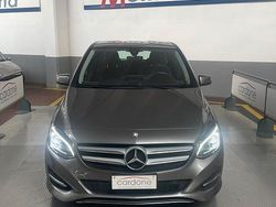 Grigio Usata 2015 Mercedes B180 Monovolume | 12.900 € (Cara)