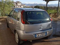 Usata 2005 Opel Corsa Due volumi | 900 € (Ottimo prezzo)