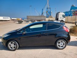 Usata 2013 Ford Fiesta Due volumi | 4250 € (Buon prezzo)