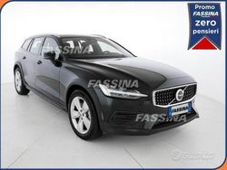 Nero Usata 2023 Volvo V60 CC Core Station wagon | 38.900 € (Cara)