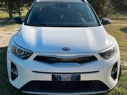 Usata 2020 Kia Stonic 2 SUV | 16.000 € (Cara)