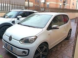 Bianco Usata 2012 VW up! Due volumi | 5500 € (Buon prezzo)