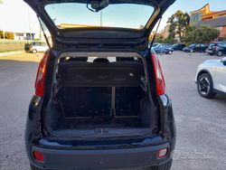 Nero Usata 2015 Fiat Panda Lounge Tre volumi | 7890 € (Molto cara)